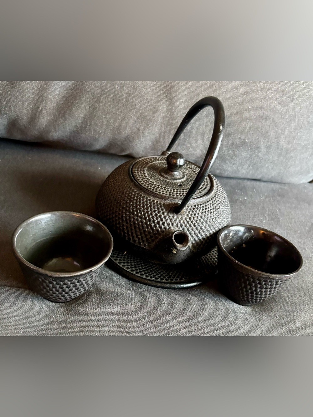 Classic Black Cast Iron Teapot Set with Handle